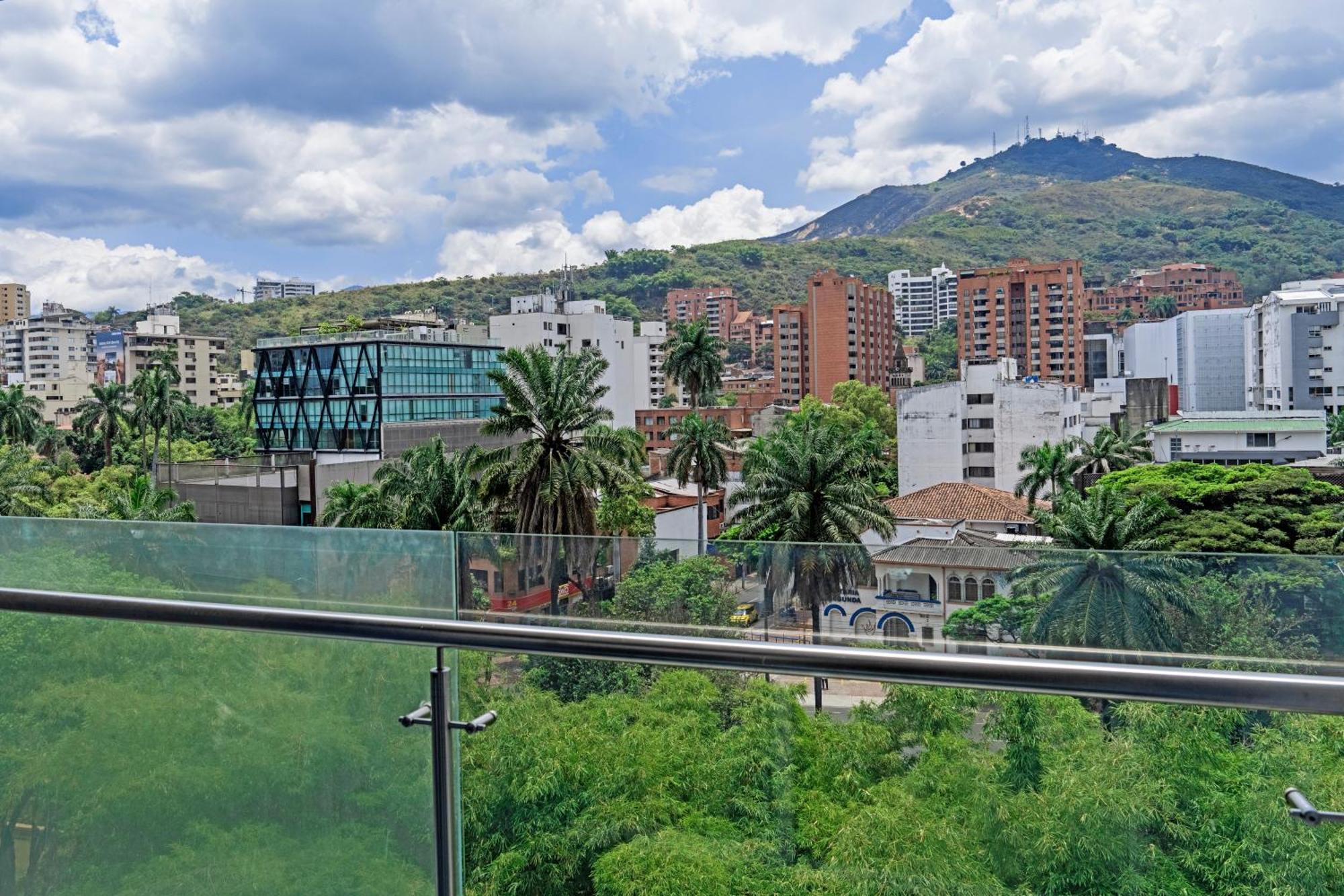 Отель Faranda Collection Cali, A Member Of Radisson Individuals Экстерьер фото